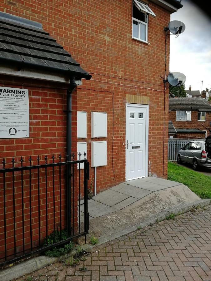 Metrolets 2 Luton (Bedfordshire) Exterior photo